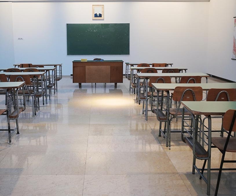 上海浦东新区临港学校